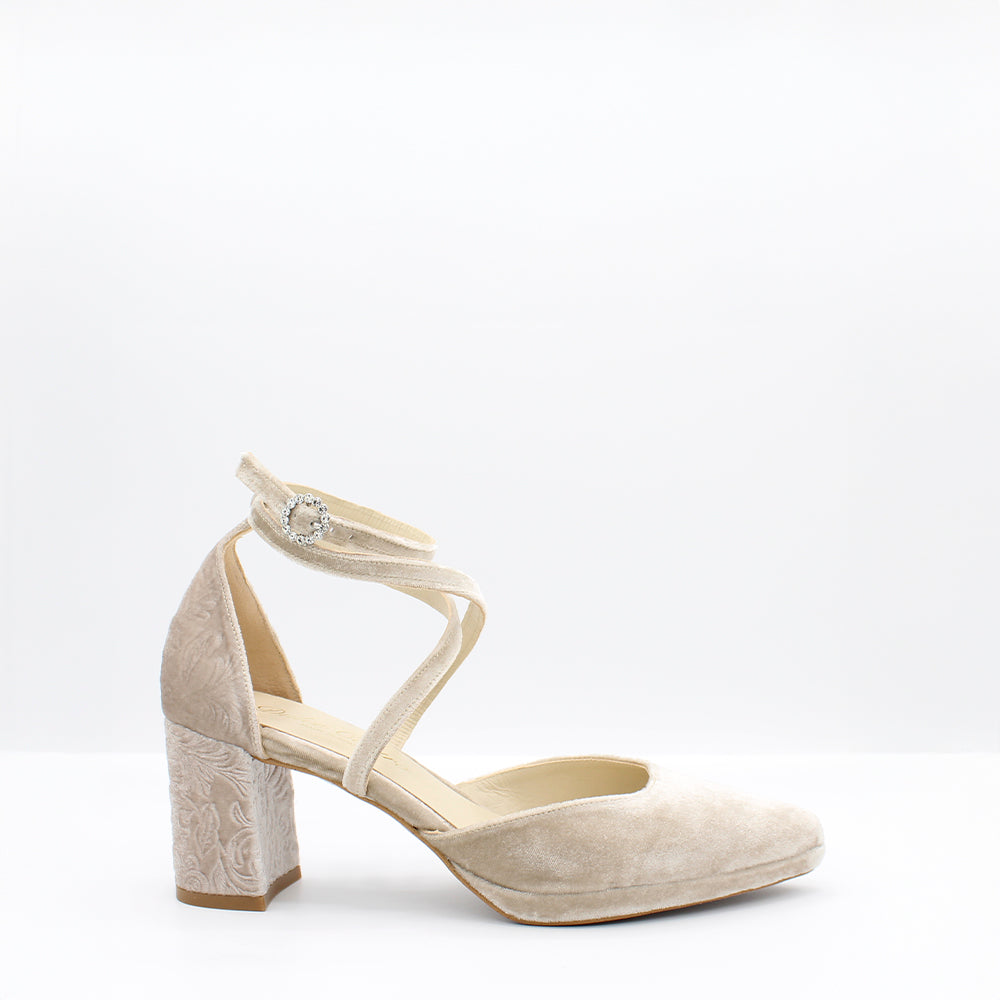 VELVET TAUPE, BRDO