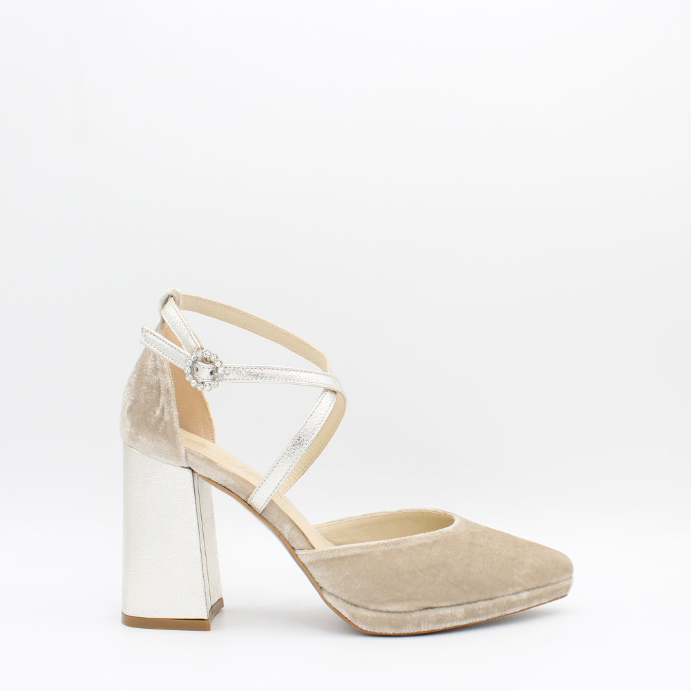 VELVET TAUPE, METAL PEARL