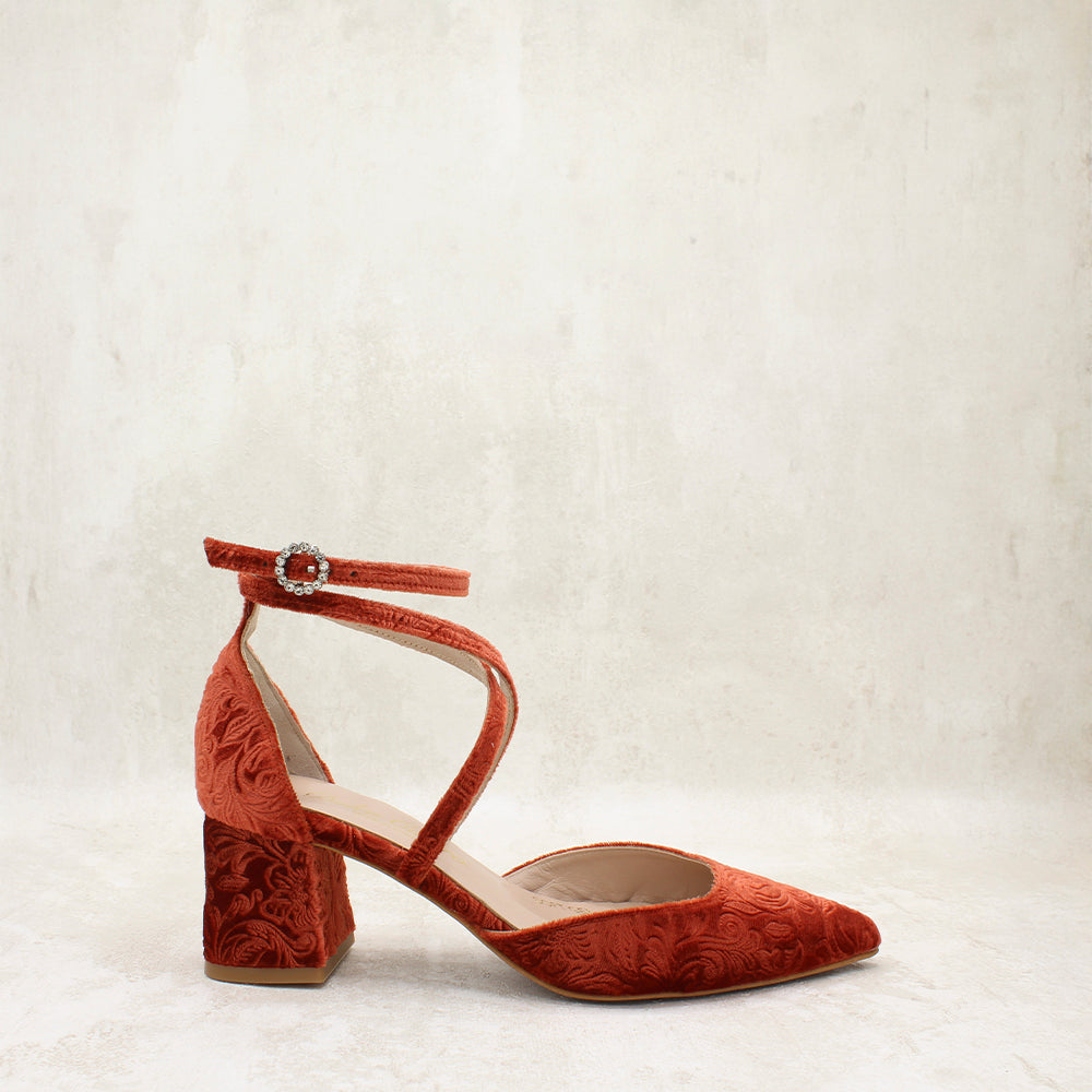 VELVET CALDERA BRDO