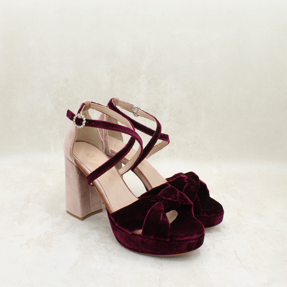 VELVET BURDEOS, VELVET MAKE UP