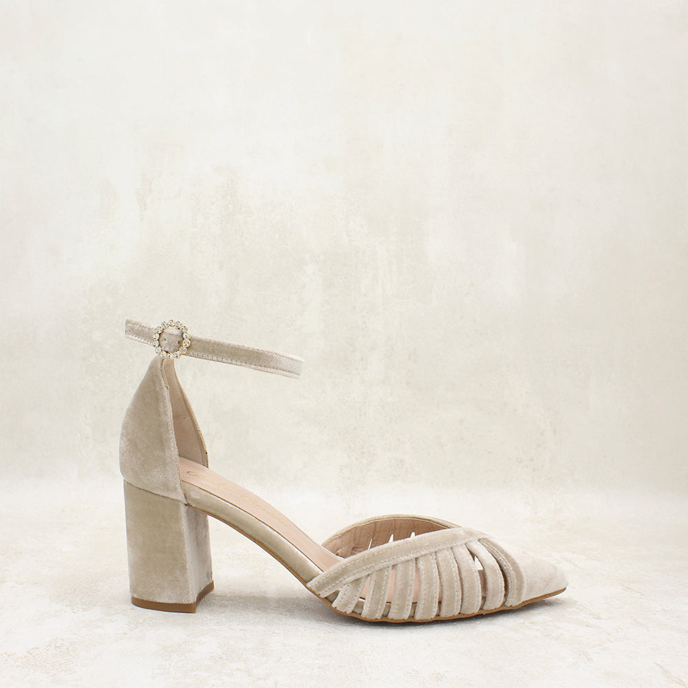 VELVET TAUPE
