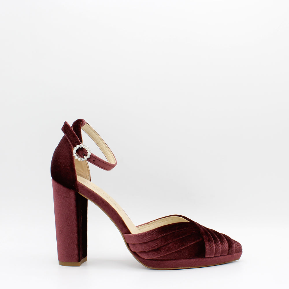 VELVET BURDEOS