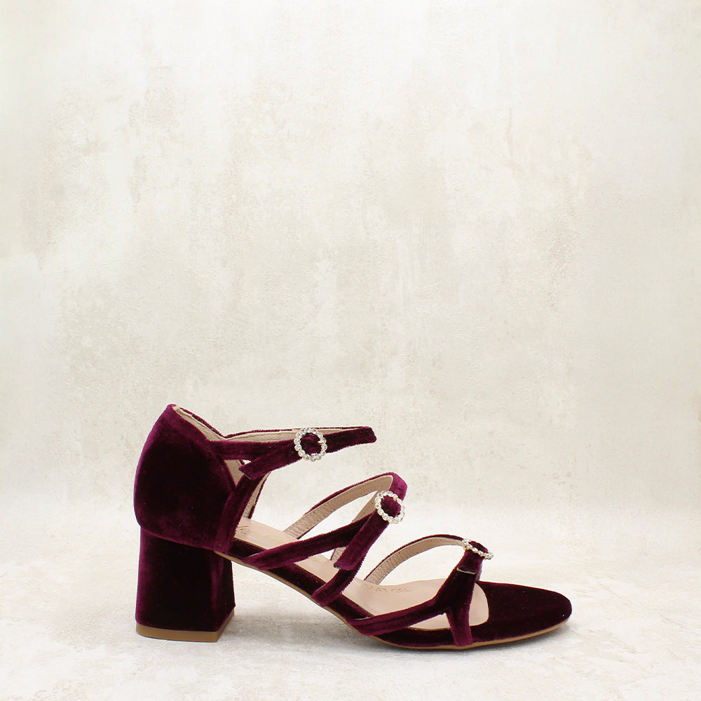 VELVET BURDEOS