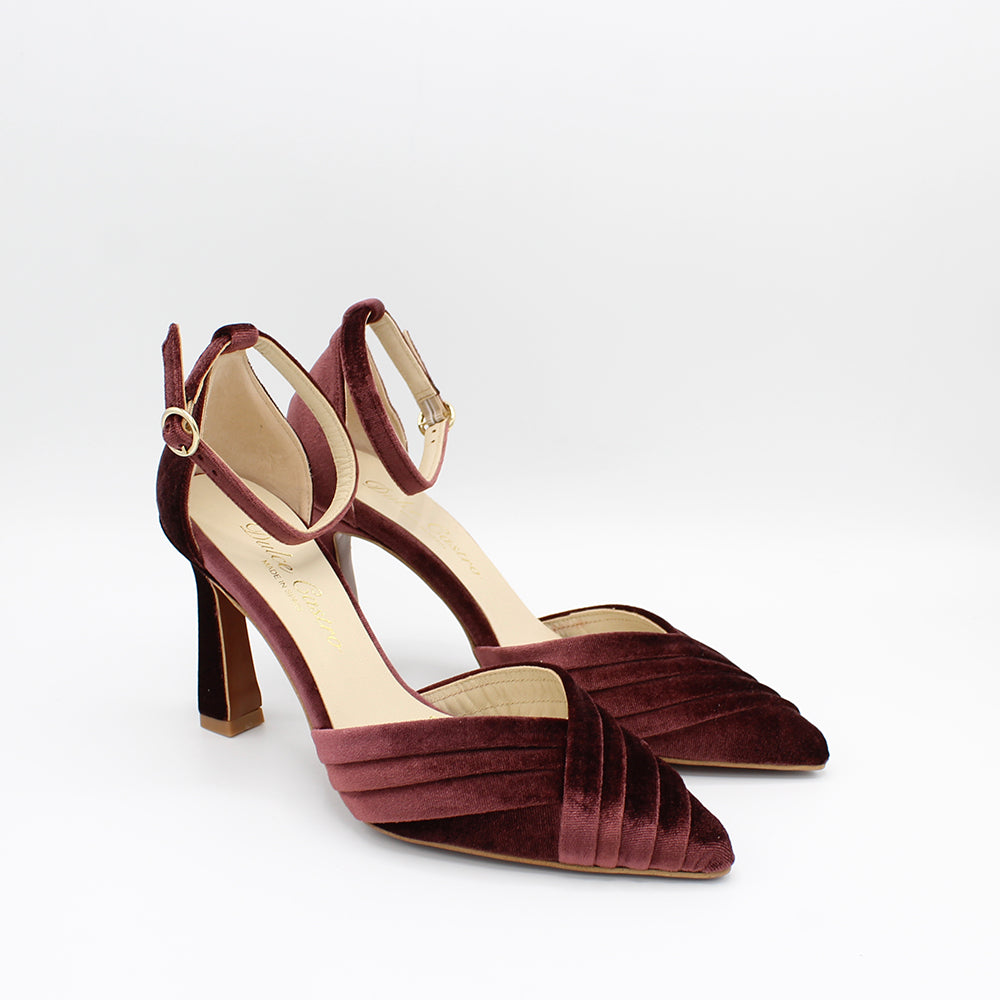 VELVET BURDEOS