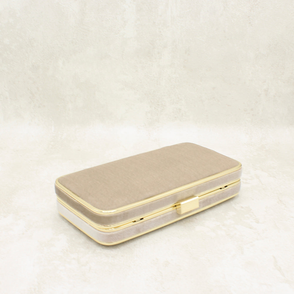 VELVET TAUPE