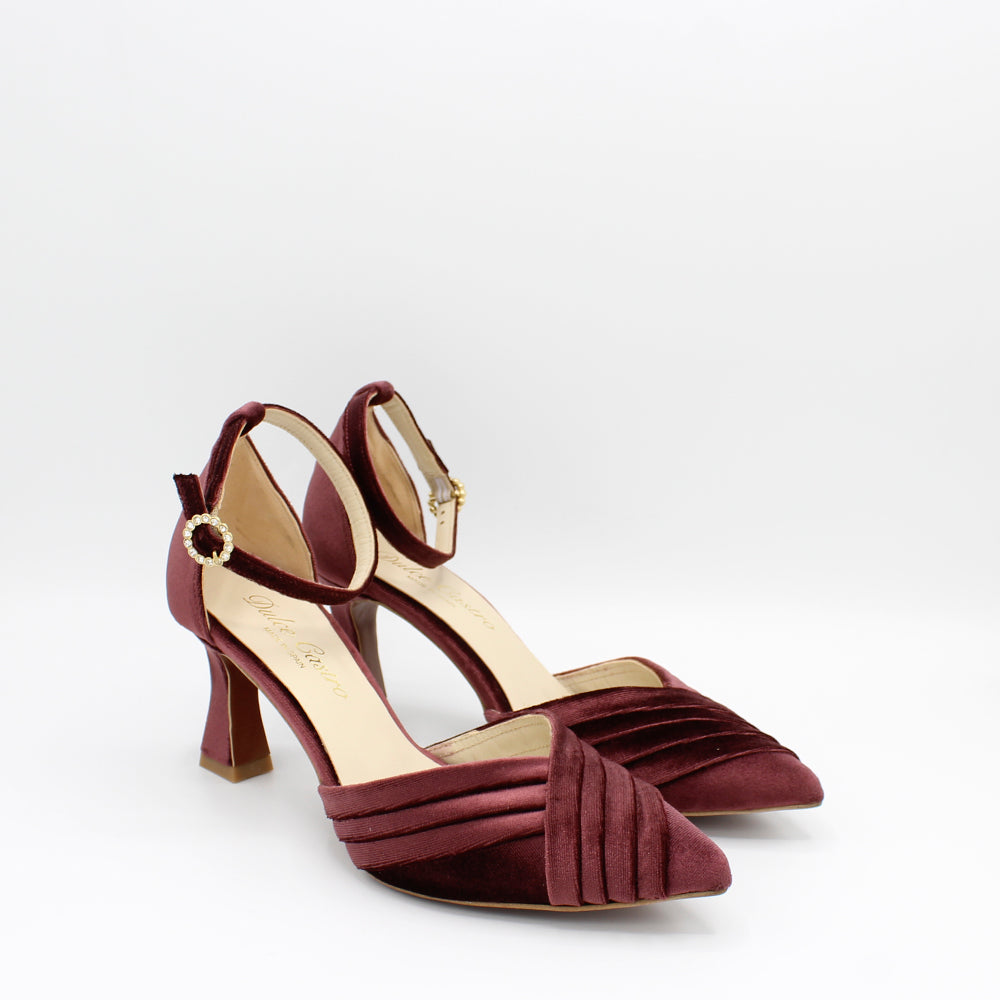 VELVET BURDEOS