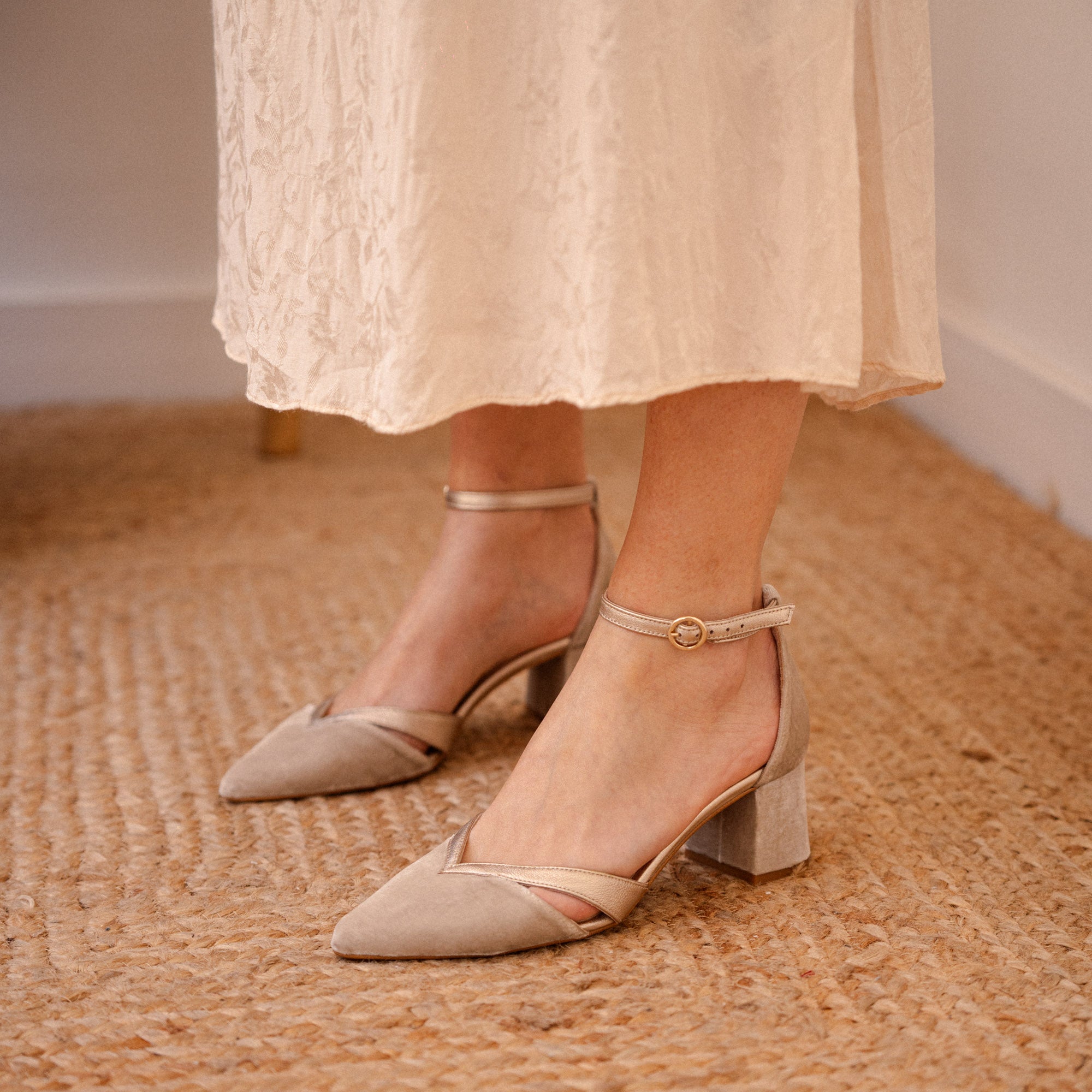 TREZOR 5 VELVET TAUPE, METAL CAVA