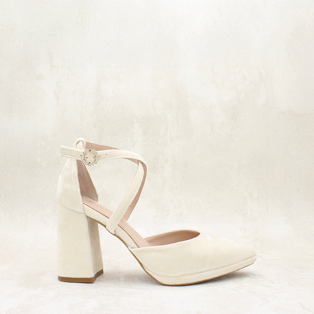 CLAUDIA 9 VELVET BLANCO