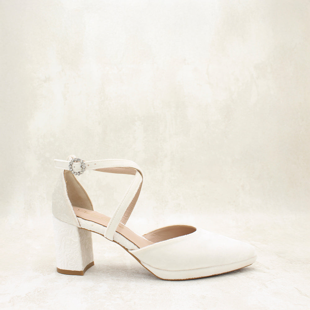 CLAUDIA 7 VELVET BLANCO, BRDO