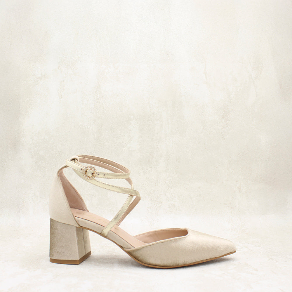 VALERIA 5 VELVET CAMEL, METAL CAVA