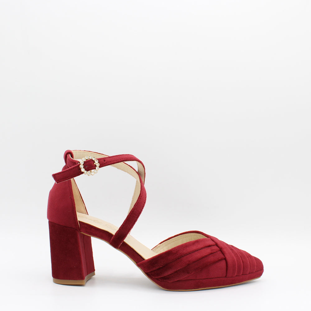 VELVET BURBUNDY