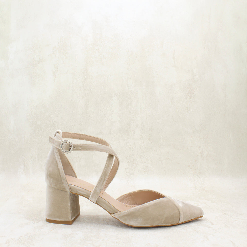 VELVET TAUPE