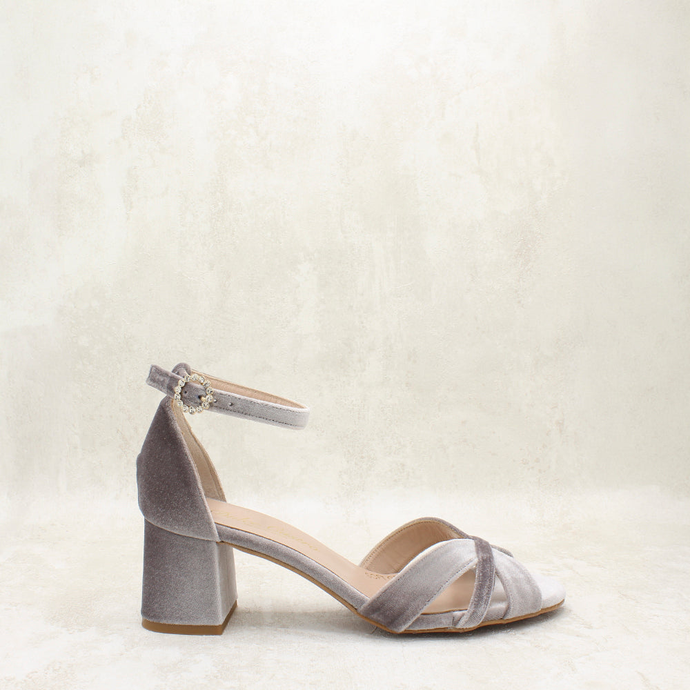 VELVET GRIS PERLA