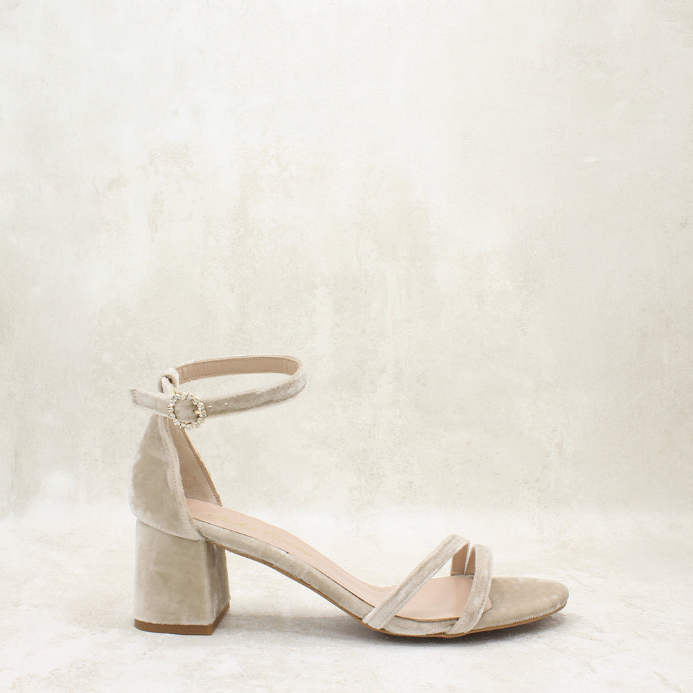 VELVET TAUPE