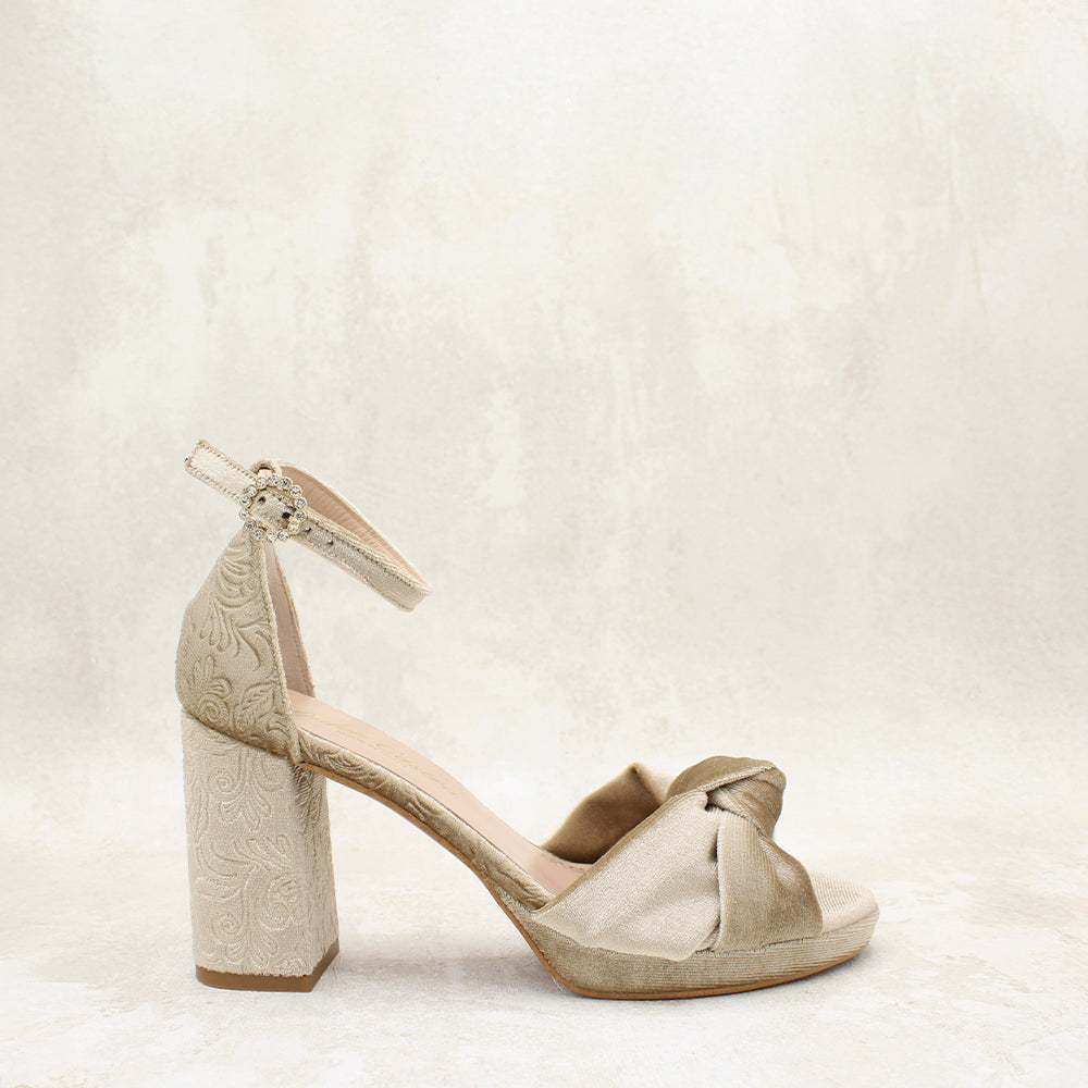 VELVET CAMEL, BRDO