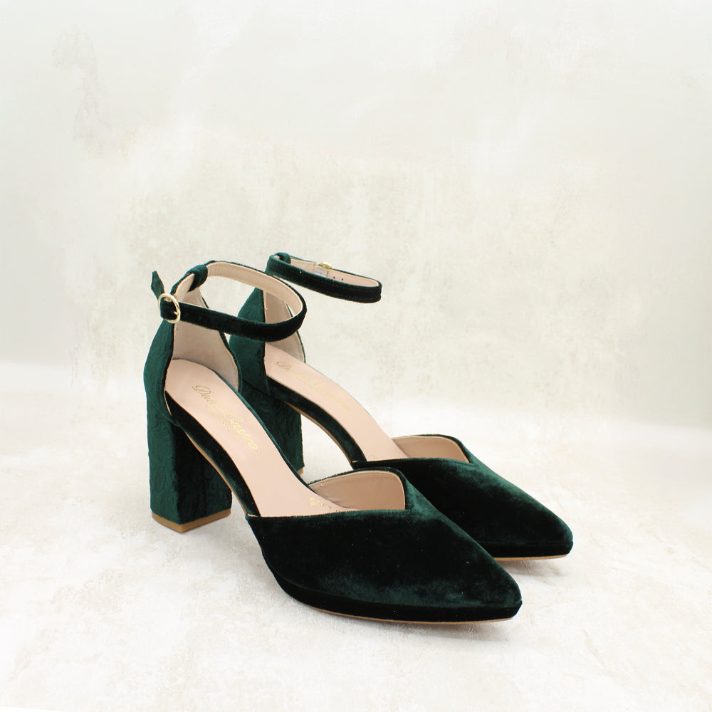VELVET BOSQUE, BRDO