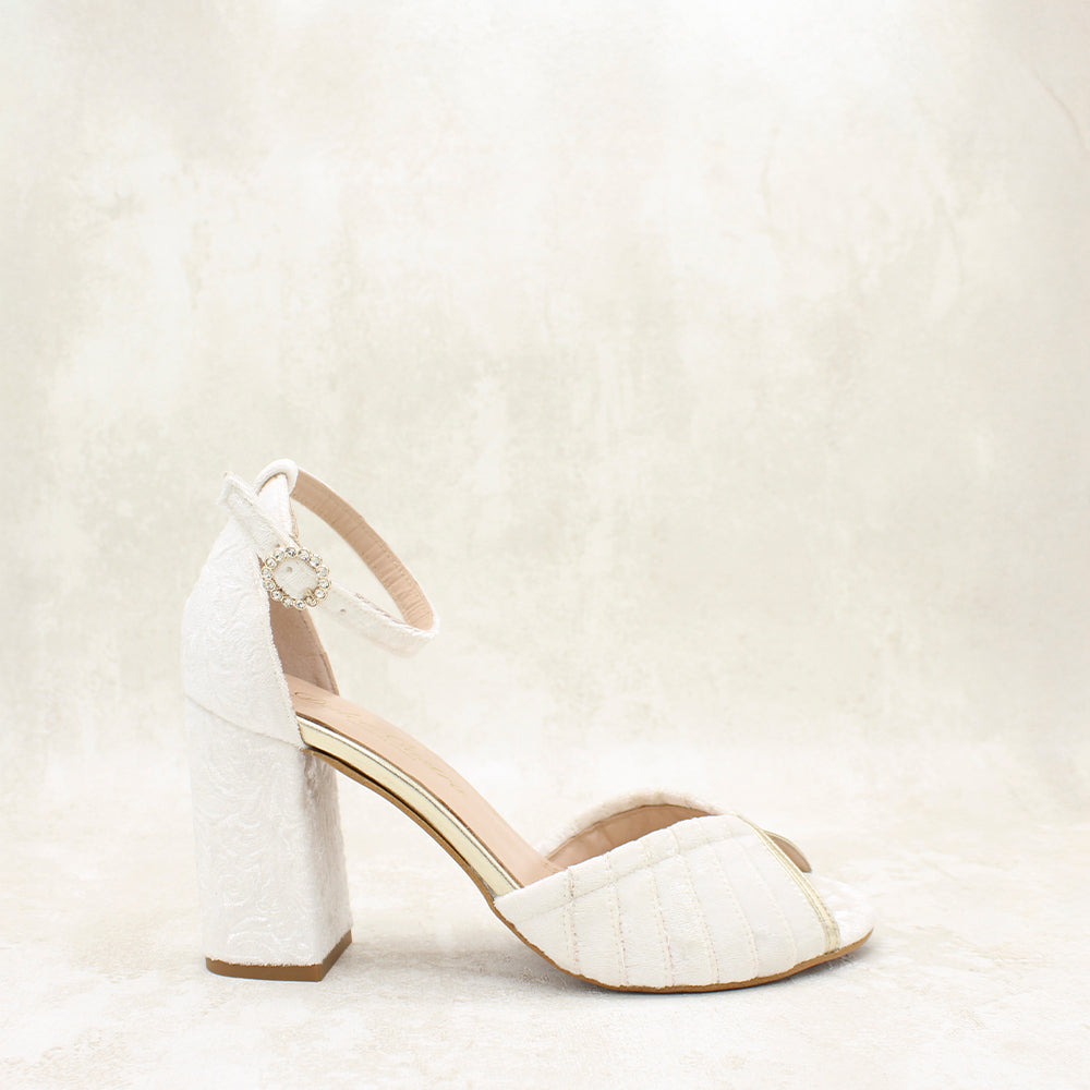 VELVET SEDA BLANCO, BRDO, METAL CAVA