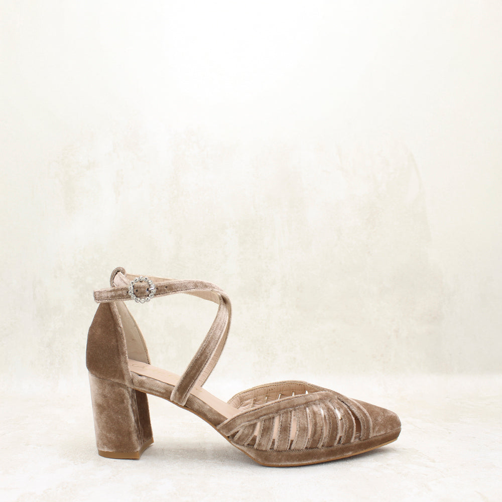 VELVET TOPO