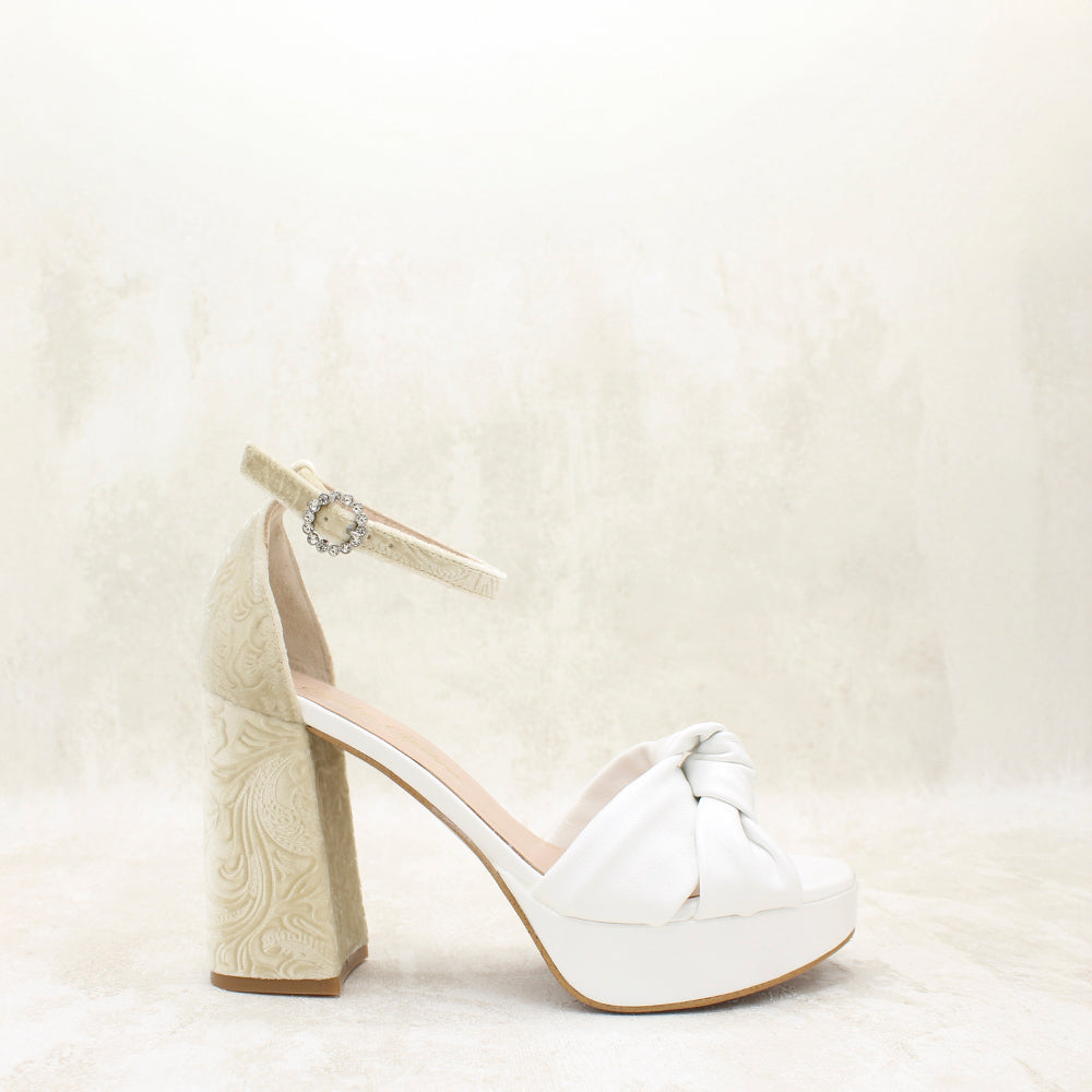 GALAXIA AVORIO, BRDO AVORIO