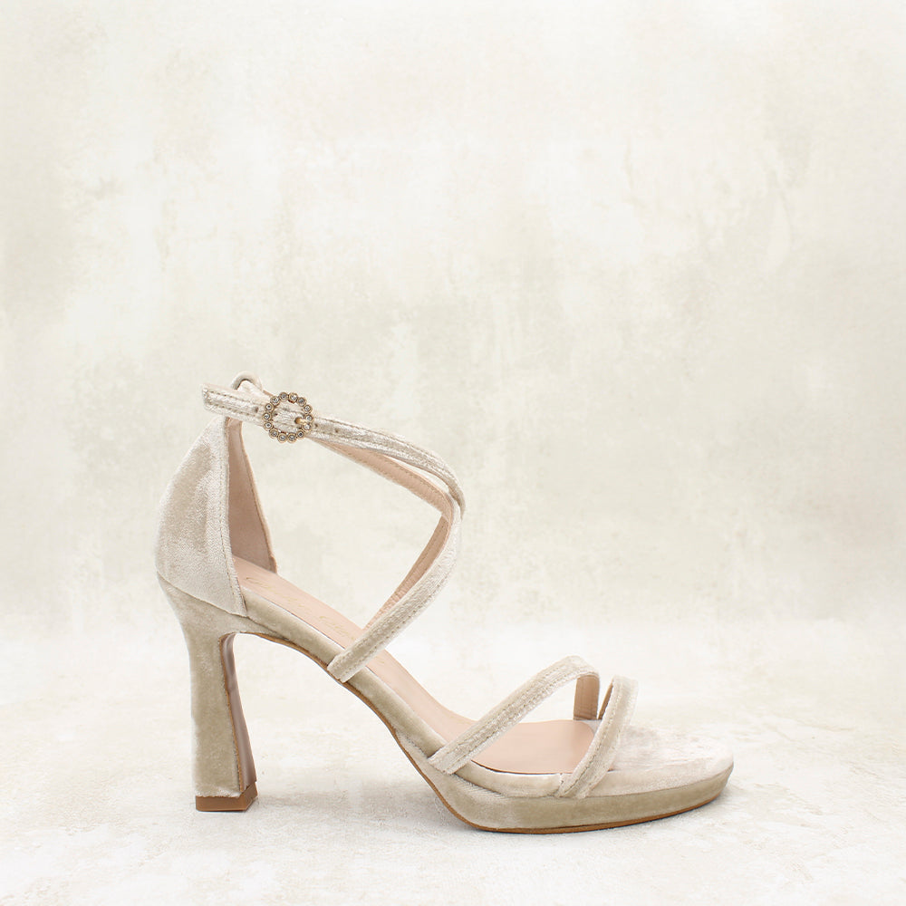 VELVET TAUPE