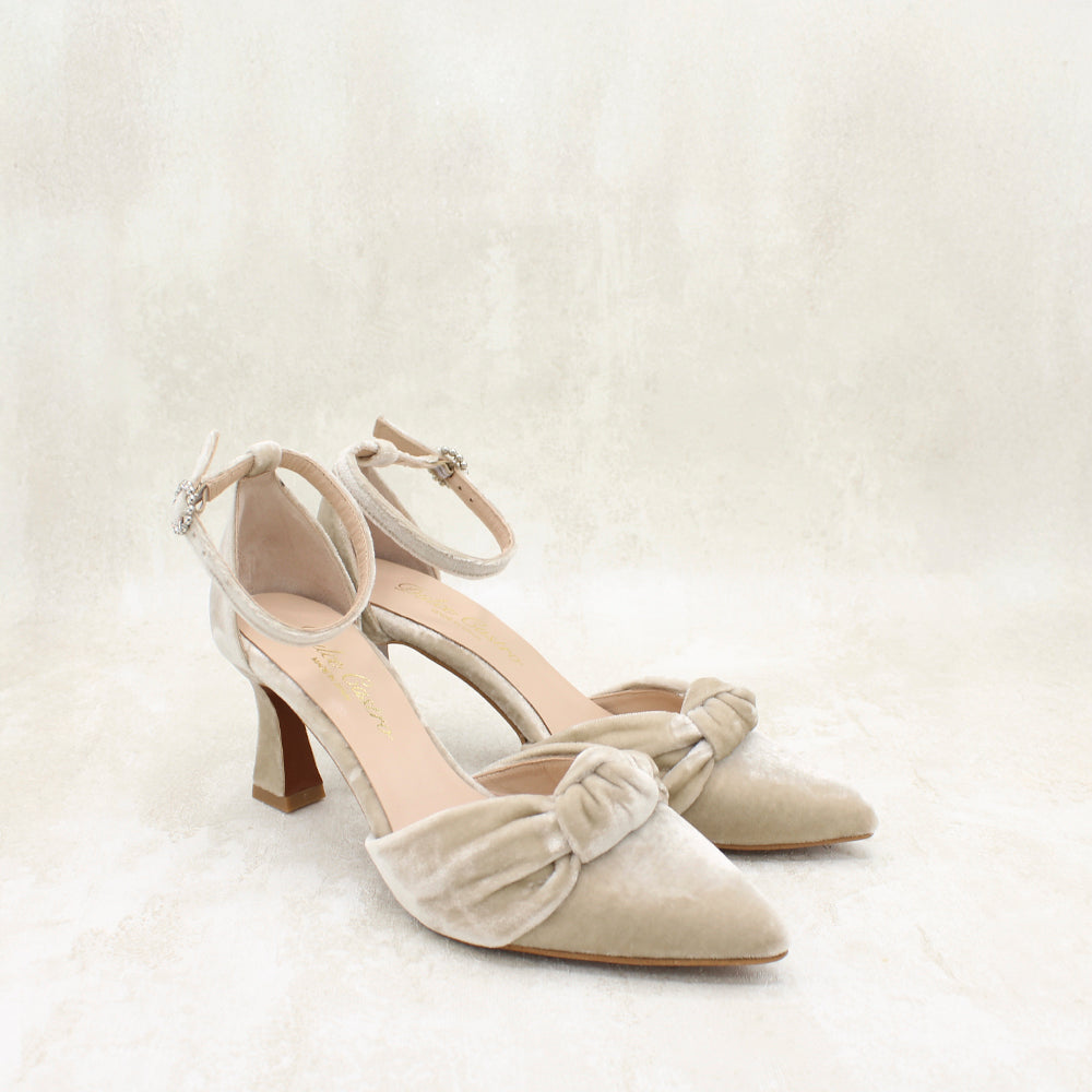 VELVET TAUPE