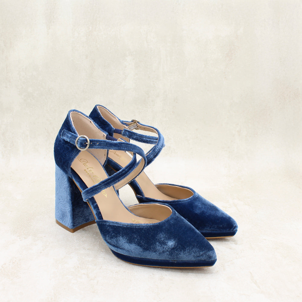 VELVET NIAGARA, BRDO