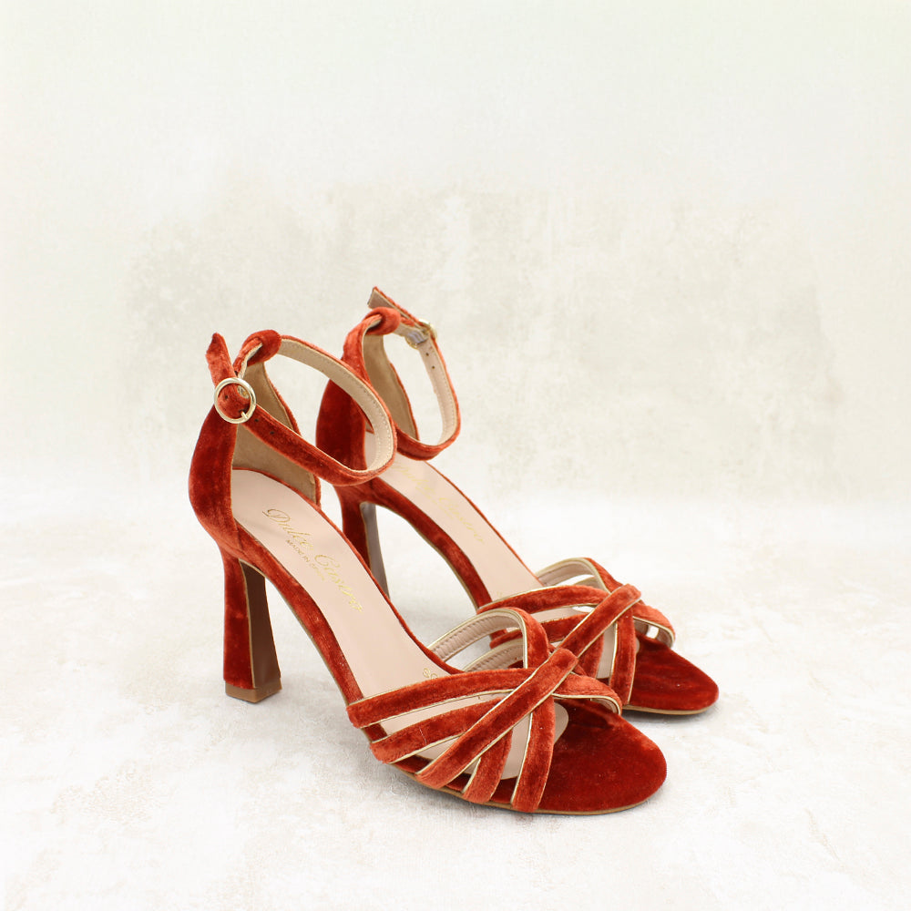 VELVET CALDERA, METAL CAVA