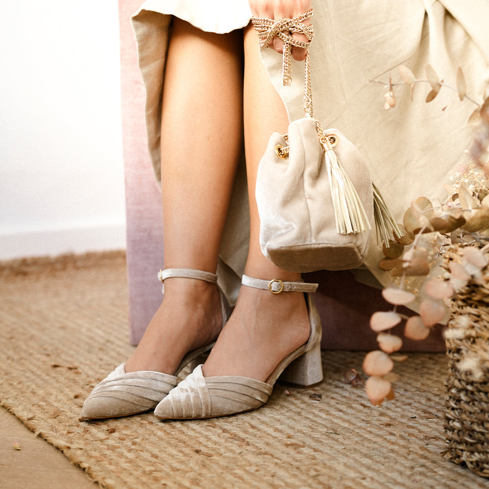 BONETA VELVET TAUPE