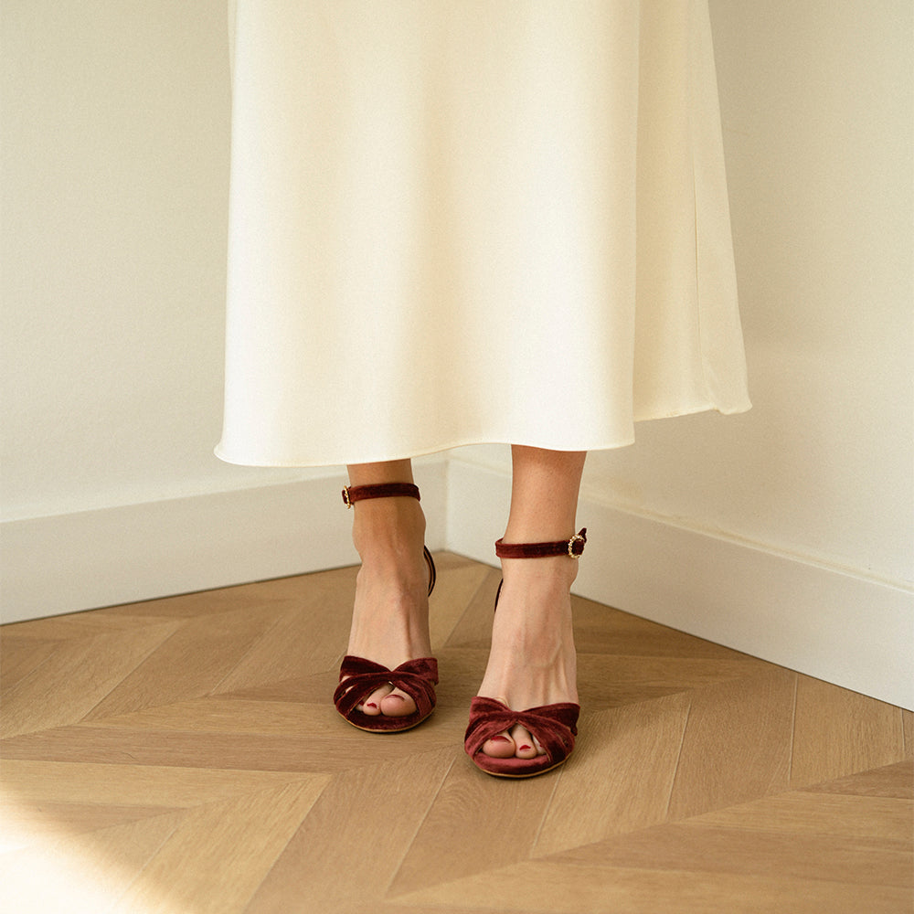 CHARLOTTE 7 VELVET GARNETT