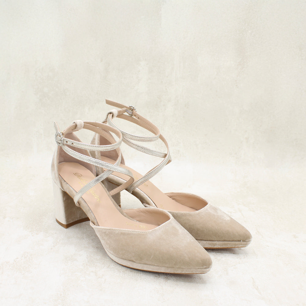 VALERIA 7 VELVET TAUPE, METAL PEARL