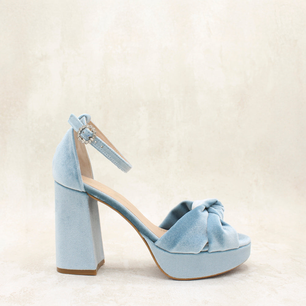NICOLE 9 VELVET CIELO