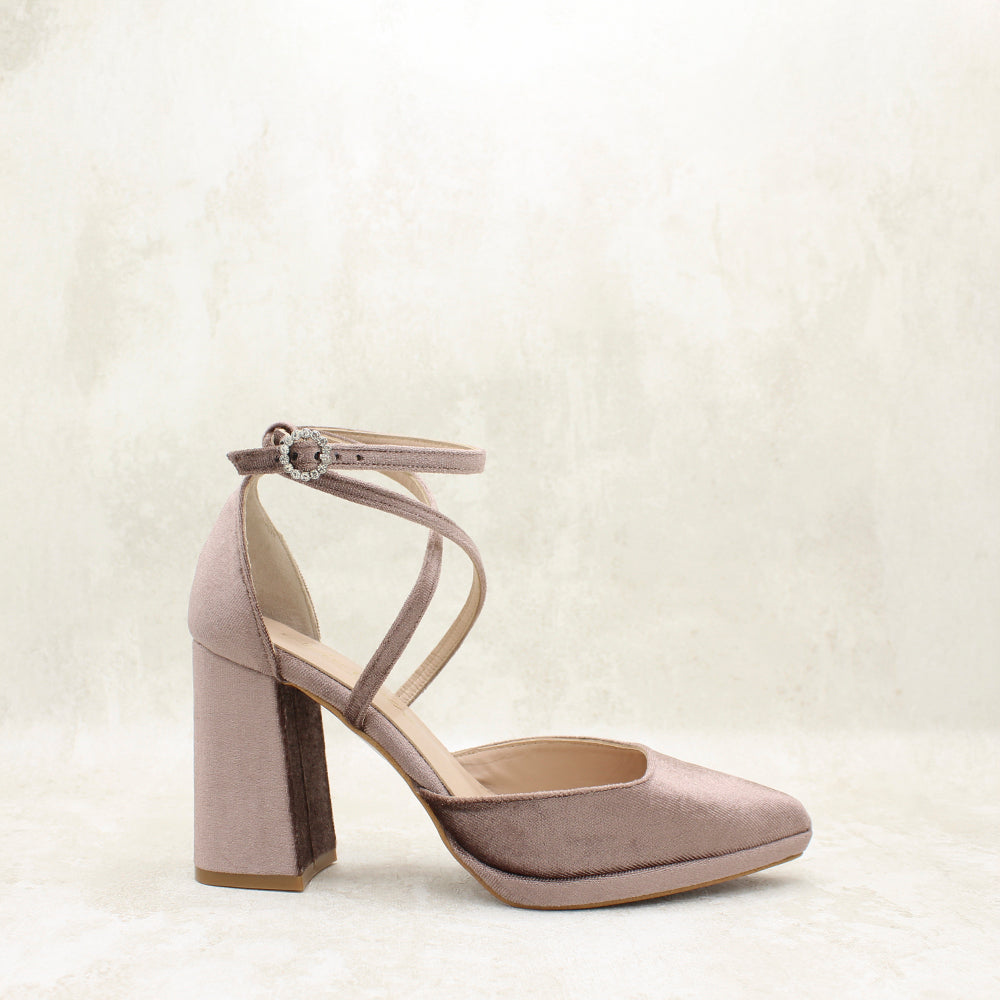 VALERIA 9 VELVET VISON