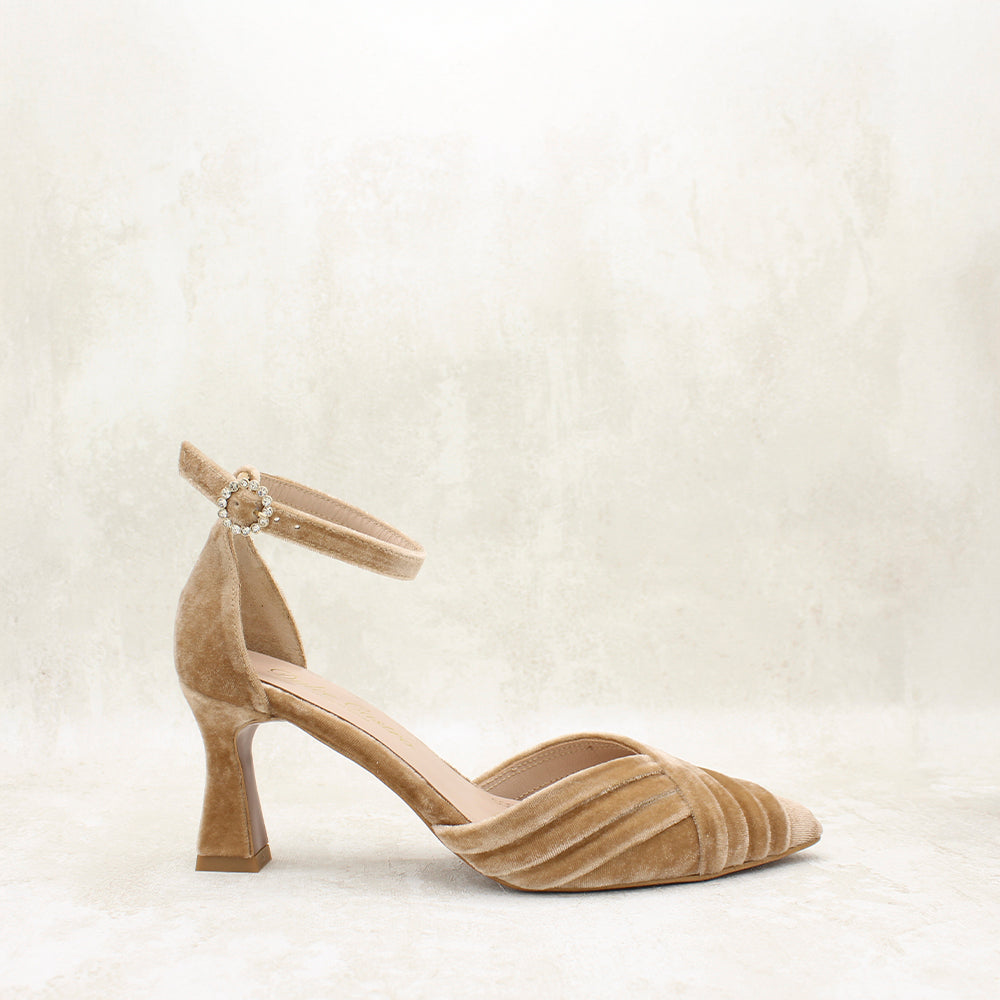 SERENA 7 VELVET AVELLANA