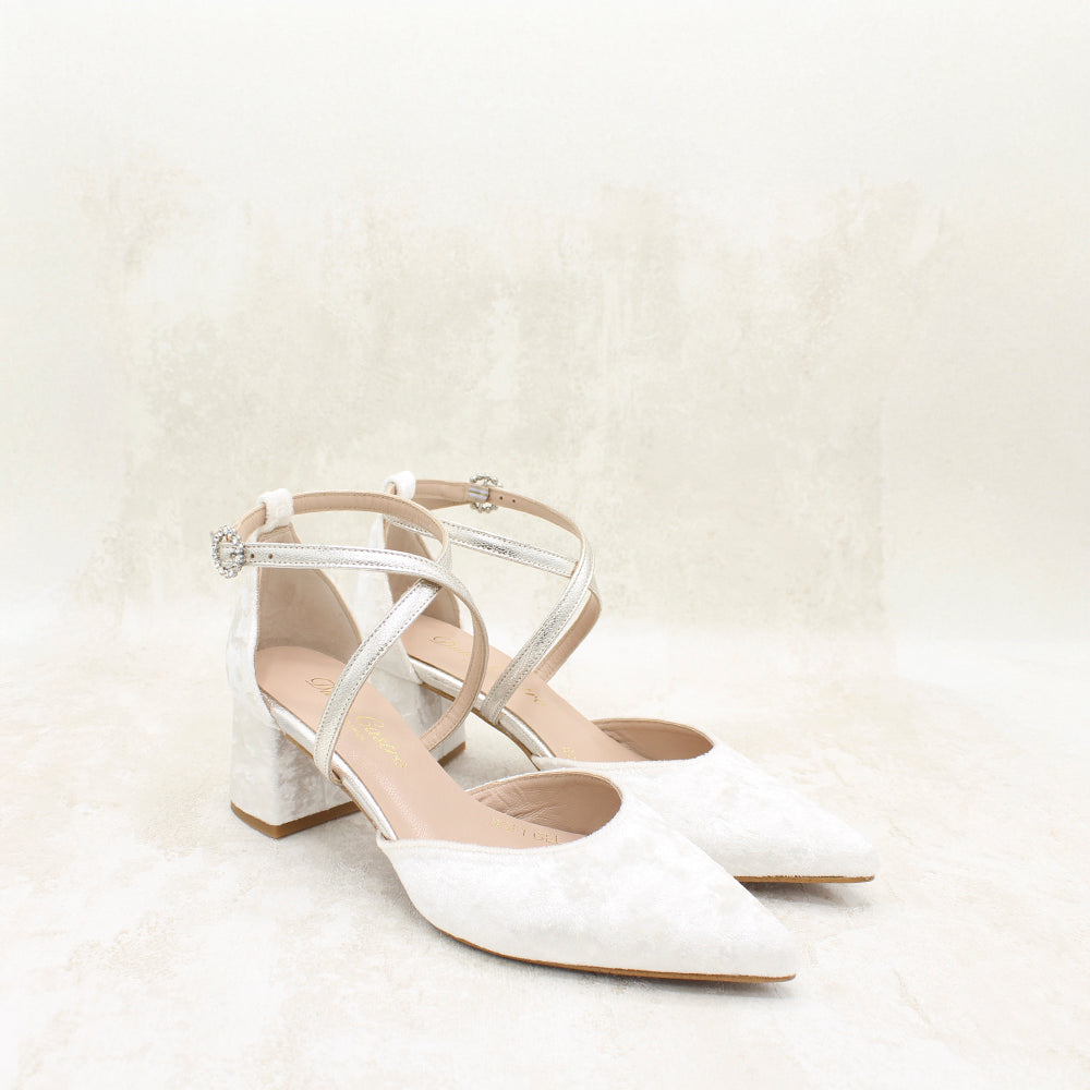 CLAUDIA 5 VELVET SEDA BLANCO, METAL PEARL