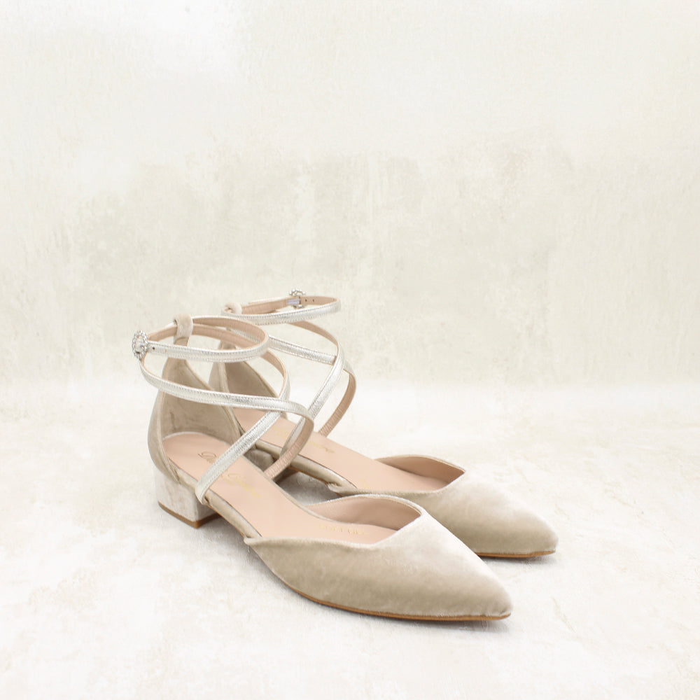 VALERIA 3 VELVET TAUPE, METAL PEARL